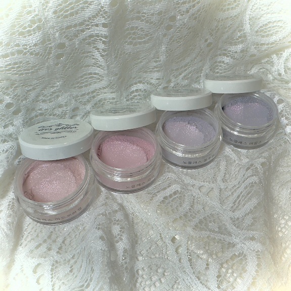 Noblesse Collection Temperature Change Luminous Magnetic Foundation  4-Piece Color Set (5-10g)