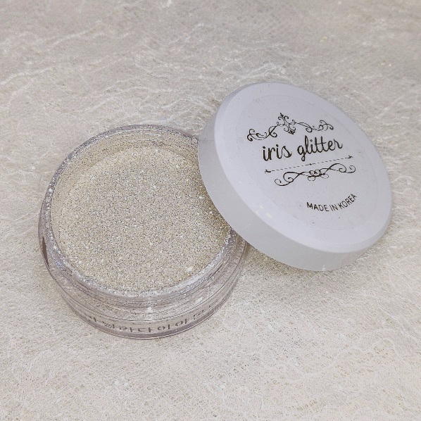 Iris Layered Vanilla Diamond Glitter    (10g)